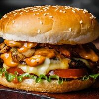 Гавайский бургер в Сербскийбургер