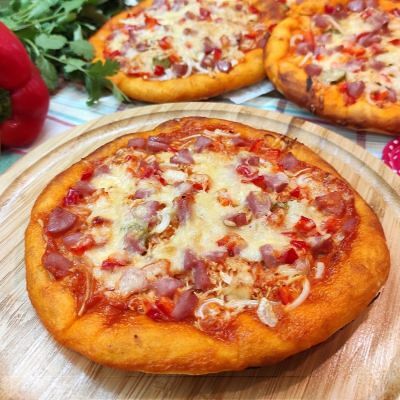 Мини пицца в DM Cafe по цене 158 ₽