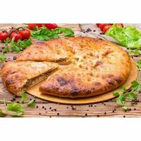 Пирог с мясом и зеленью в Grill & pizza