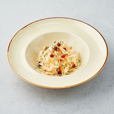 Салат с квашеной капустой и брусникой в Бульк по цене 280 ₽