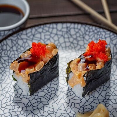 Спайси морской окунь в Эбби Noodles & Sushi Bar по цене 190