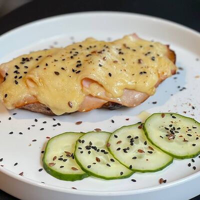 Тост ветчина-сырв Сырник по цене 380 ₽