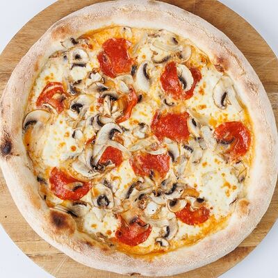 Пеперони-Грибы в Стрит Фуд по цене 1100 ₽