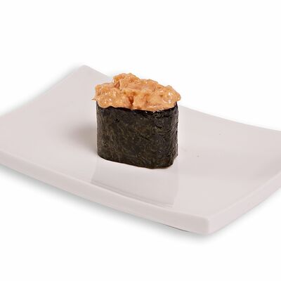 Гункан с лососем в Чудо Пицца по цене 80 ₽