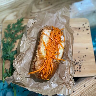 Хот-дог Отцовский в Папа Чебурек по цене 140 ₽