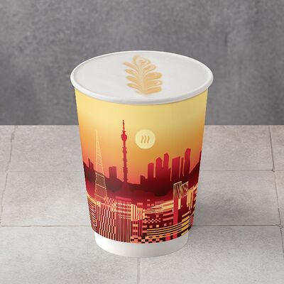 Латте в Шоколадница по цене 300 ₽