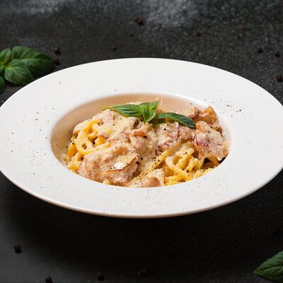 Паста Карбонара в PIZZAZAVR по цене 560 ₽