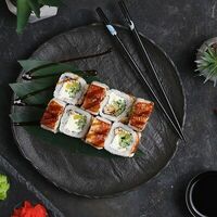 Ролл Филадельфия с копченым угрем золотой дракон в Рыбин Гуд Sushi Premium