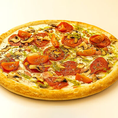 Фермерская с базиликом и песто в Apizza по цене 824 ₽