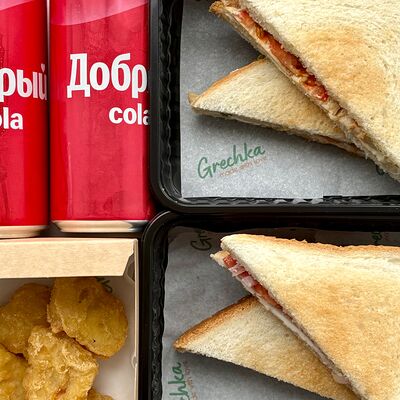 Комбо с сэндвичами макси в Grechka по цене 900 ₽