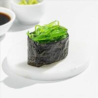 Гункан с чукой в SeabasSushi