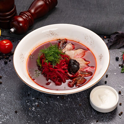 Борщ с уткой и черносливом в КРЫША по цене 760 ₽