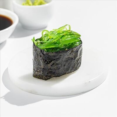 Гункан с чукой в SeabasSushi по цене 255 ₽
