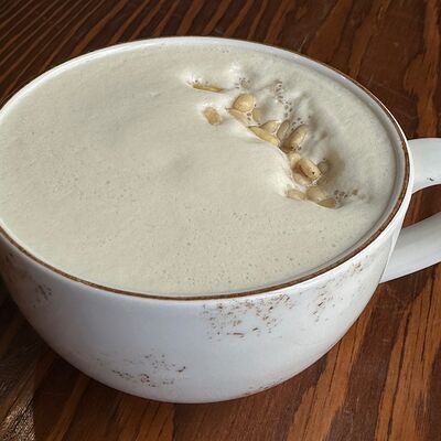 Латте кедровый в Мечтай кофейня по цене 349 ₽