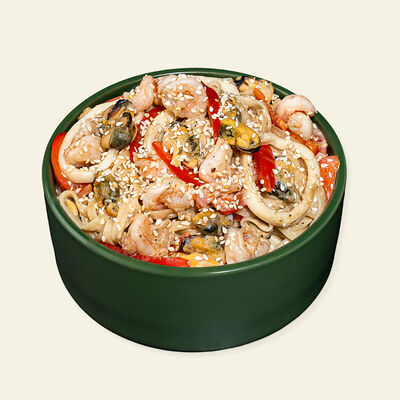 Лапша с морепродуктами в Томята Тосуши по цене 696 ₽