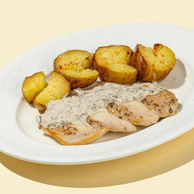 Курочка по-домашнему с мятым картофелем в Сицилия по цене 705 ₽