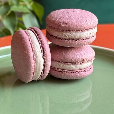 Макарон Лаванда-смородина в Muus по цене 180 ₽