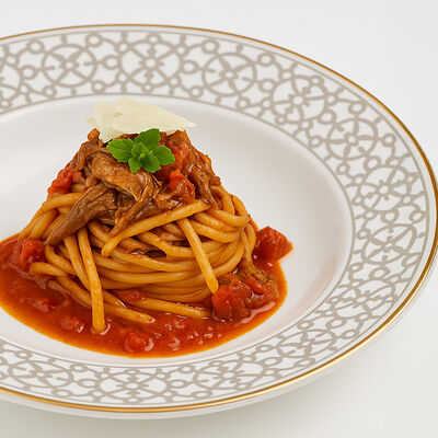 Букаттини с ягненкомв Lui по цене 2450 ₽