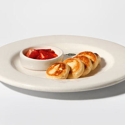 Сырники со свежими ягодами в Masa Madre по цене 650 ₽