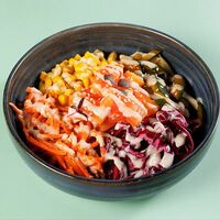 Боул с лососем в Дарк лава