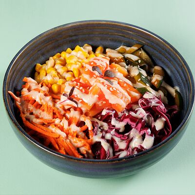 Боул с лососем в Dark Lava по цене 640 ₽