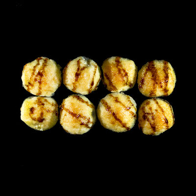 Крабик хот ролл в SushiShop51 по цене 511 ₽