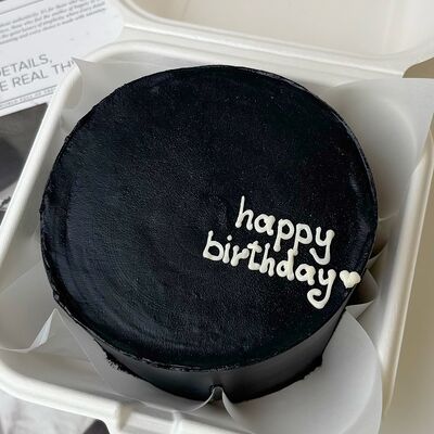 Бенто-торт Черный хэппи бездей в Кондитерская КонфеткаПитер по цене 2100 ₽