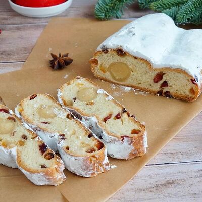 Штоллен новогодний с марципаном в Miracle bakery по цене 2500 ₽