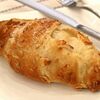Круассан с миндалём и миндальным кремом в La Vie Cafe по цене 350