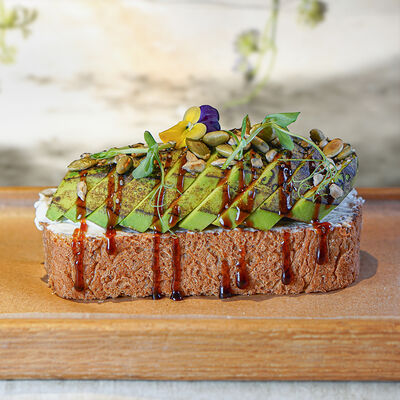 Брускетта с авокадо в Ива по цене 495 ₽