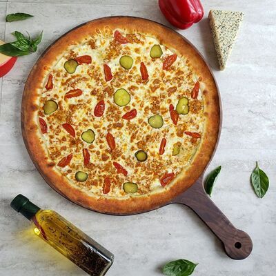 Болоньезе в Cheese Board Pizza по цене 780 ₽