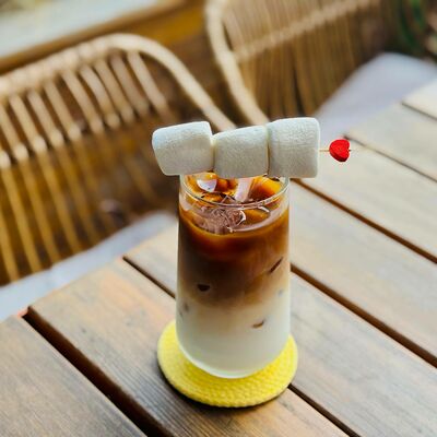 Колд Брю Сливочный пломбир в Sunny cafe по цене 410 ₽