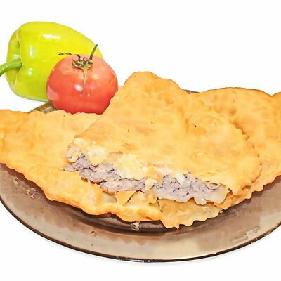 Чебурек с говядиной, свининой и сыром в ЧебуречнаяСССР по цене 290 ₽