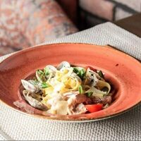 Феттуччине с морепродуктами в Маск