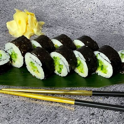 Ролл с огурцом в Андеграунд Pizza & Sushi по цене 173 ₽