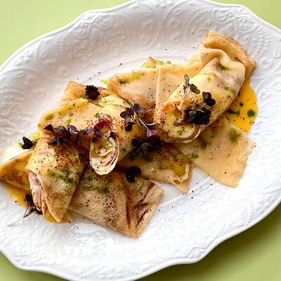 Блинчики с ветчиной и сыромв Просто Азия x Десертория по цене 460 ₽