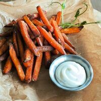 Картофель Батат фри с соусом блю чиз в Rigatoni