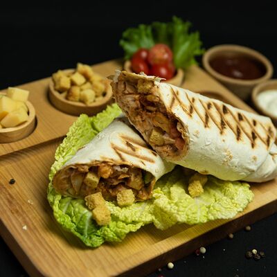 Шаурма Цезарь стандарт в Max-Grill по цене 429 ₽