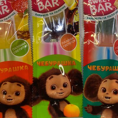 Карамель леденцовая Чебурашка на светящейся палочке в Кинотеатр Люксор по цене 100 ₽