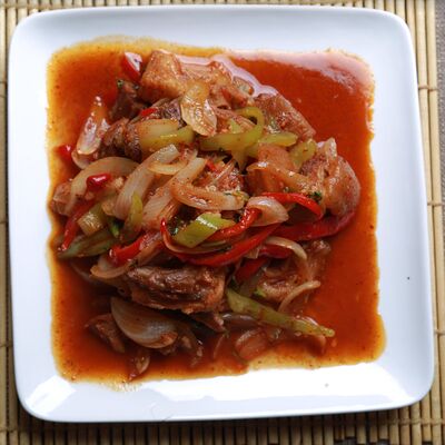 Свинина жареная по-корейски в Кым-Ган-Сан по цене 3850 ₸