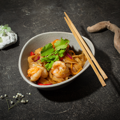 Лапша вок с креветками в In Tasty по цене 540 ₽