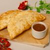 Чебуреки с фаршем из говядины и баранины и соусом Аджика в Фаэтон по цене 320