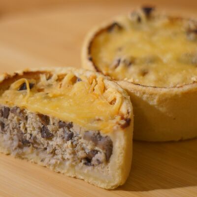 Киш с курицей и грибами в Пышки по цене 345 ₽