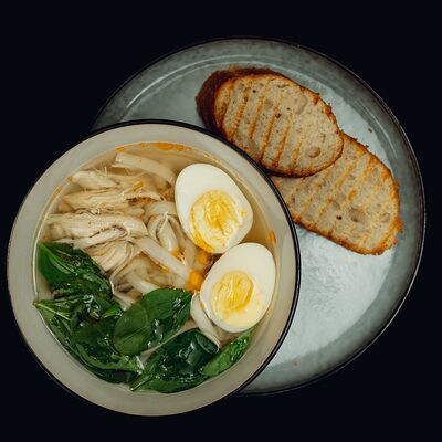 Куриный суп-лапша в Goodson bar по цене 430 ₽