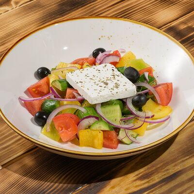 Салат греческий в Ресторан Мангал по цене 560 ₽