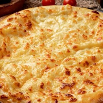 Хачапури по-мегрельскив Lariote по цене 1050 ₽