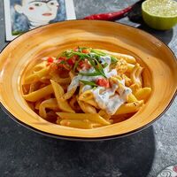 Паста пенне с куриной грудкой в Фрида