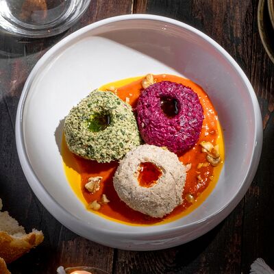 Трио пхали в Хачапури Марико по цене 565 ₽