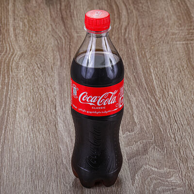 Кока-кола. 0.5 в Грузинский дворик по цене 180 ₽