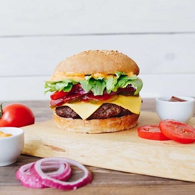 Шеф гриль с сыром в Pizzburg по цене 12 р.